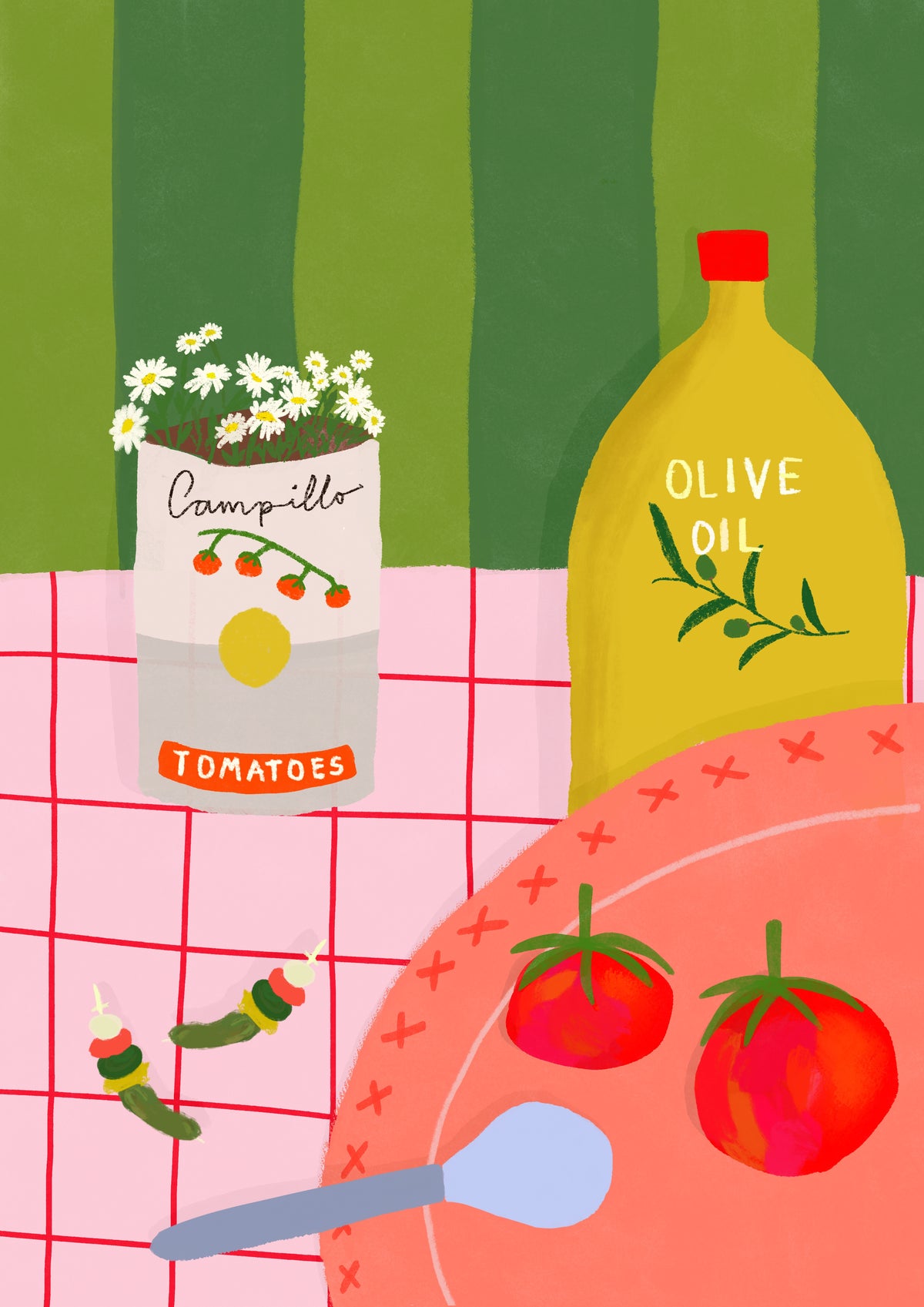 Ilustración de una mesa con mantel de cuadros rosa y rojo, una lata de tomate con margaritas, una botella amarilla de aceite de oliva, dos banderillas, un plato rojo con dos tomates y una cuchara lila, sobre una pared de rayas verdes.